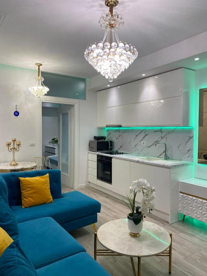 Apartament Almar House *