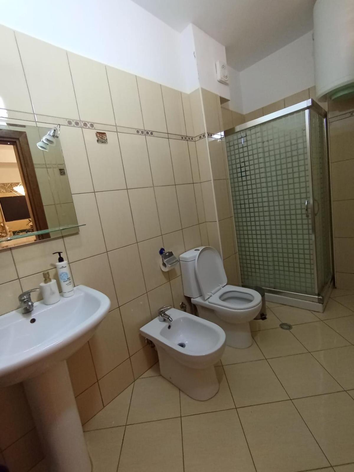 Almar House Vlore